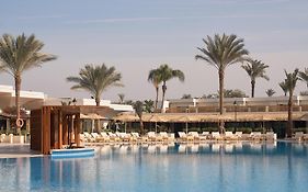 بيراميدز بارك ريزورت القاهرة - سابقا منتجع انتركونتيننتال بيراميدز بارك